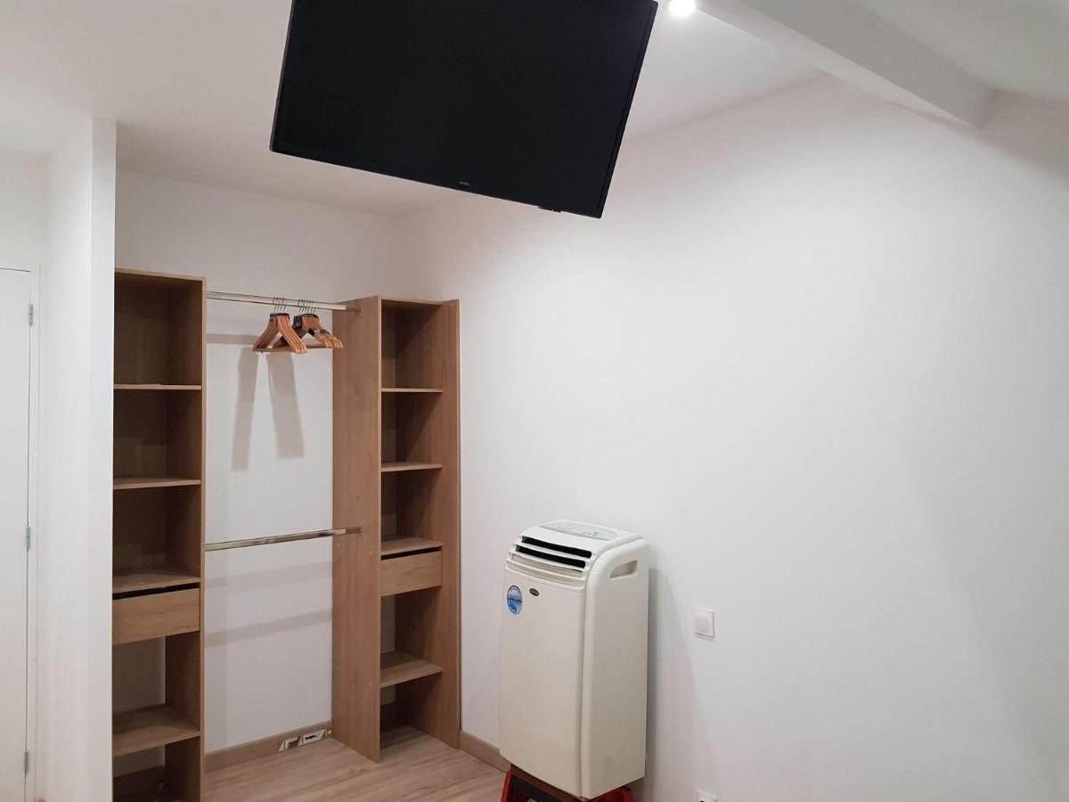 11 - Tres Joli 2 Pieces Tout Equipe Pour 1 A 5 Personnes, Vue Sur Parc Arbore, Parking Privatif Gratuit, Grand Fourgon Possible, Tout Le Linge De Maison Est Fourni Razac-sur-lʼIsle エクステリア 写真