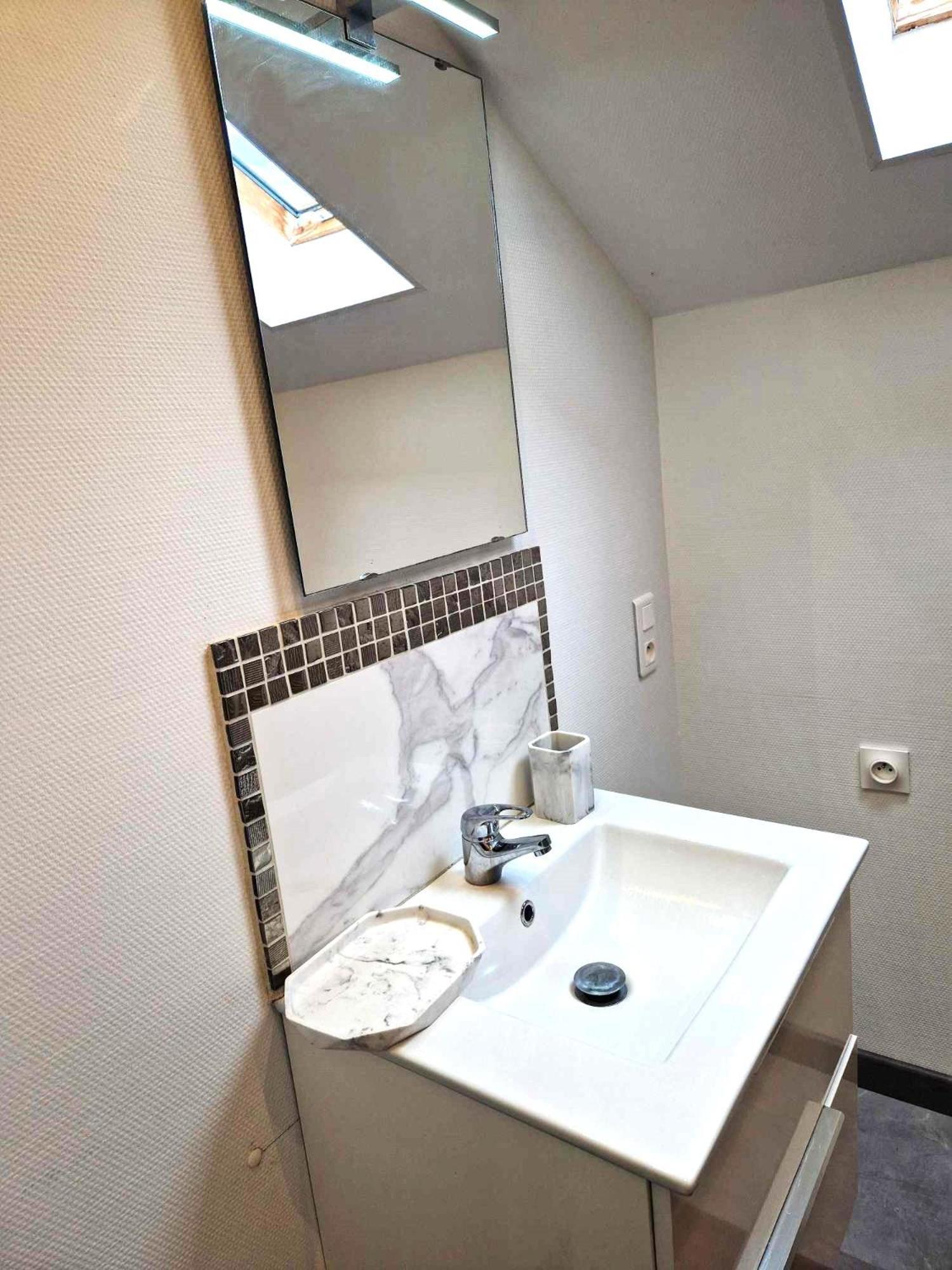 11 - Tres Joli 2 Pieces Tout Equipe Pour 1 A 5 Personnes, Vue Sur Parc Arbore, Parking Privatif Gratuit, Grand Fourgon Possible, Tout Le Linge De Maison Est Fourni Razac-sur-lʼIsle エクステリア 写真