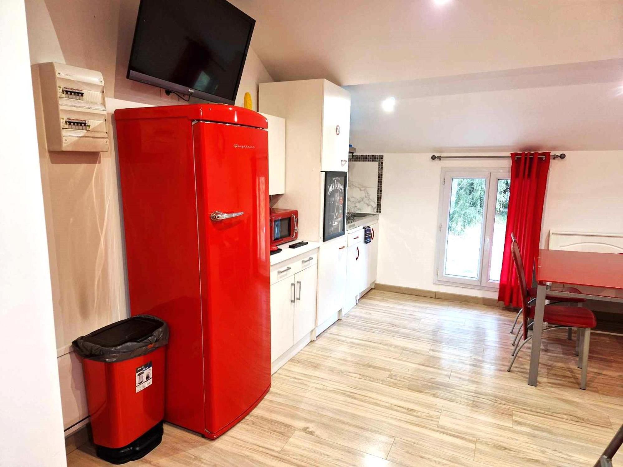 11 - Tres Joli 2 Pieces Tout Equipe Pour 1 A 5 Personnes, Vue Sur Parc Arbore, Parking Privatif Gratuit, Grand Fourgon Possible, Tout Le Linge De Maison Est Fourni Razac-sur-lʼIsle エクステリア 写真