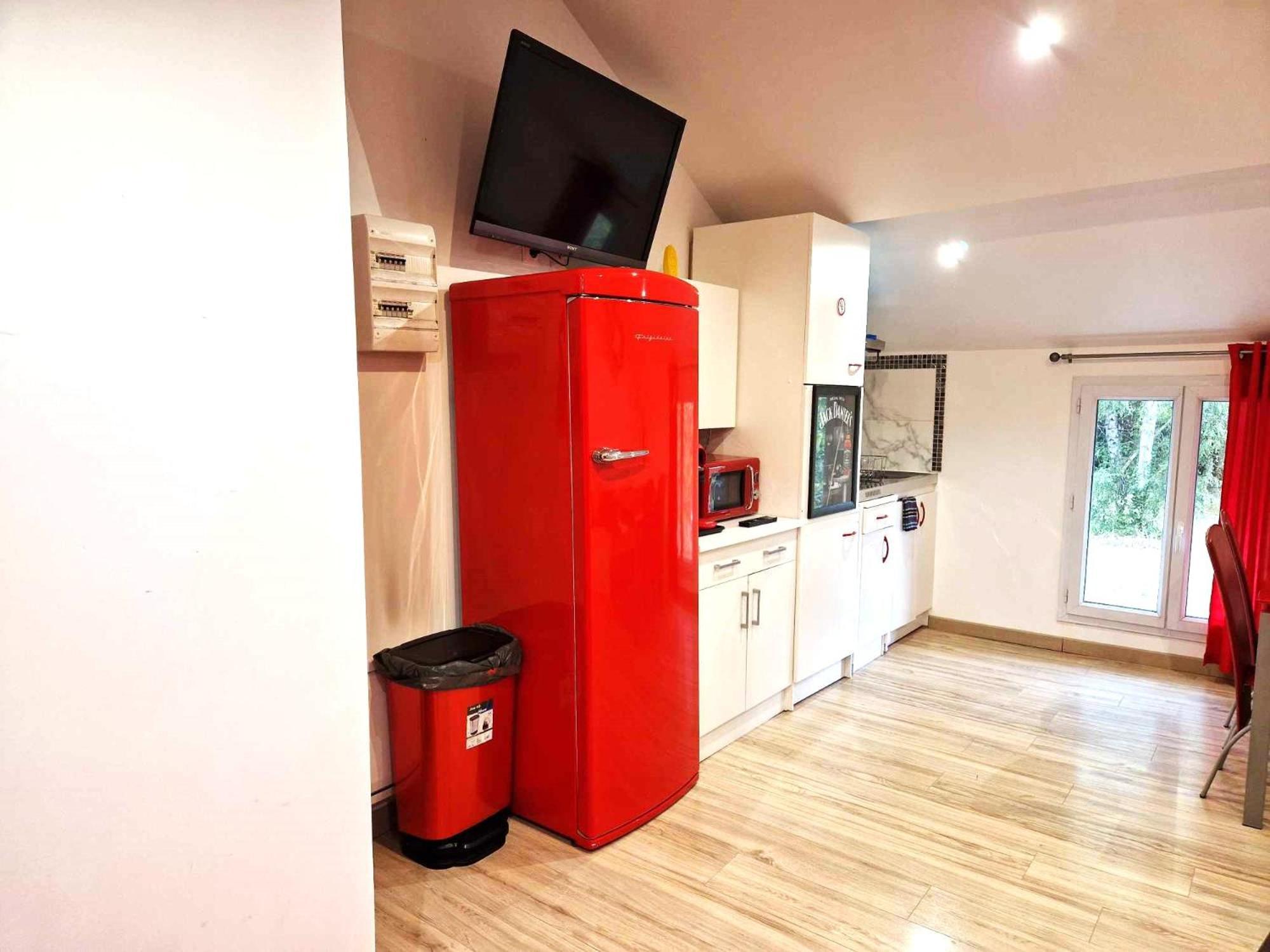 11 - Tres Joli 2 Pieces Tout Equipe Pour 1 A 5 Personnes, Vue Sur Parc Arbore, Parking Privatif Gratuit, Grand Fourgon Possible, Tout Le Linge De Maison Est Fourni Razac-sur-lʼIsle エクステリア 写真